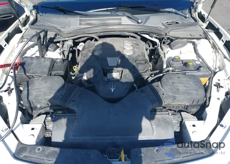 2015 Maserati Ghibli z USA, uszkodzony, nr VIN ZAM57XSA3F1159206